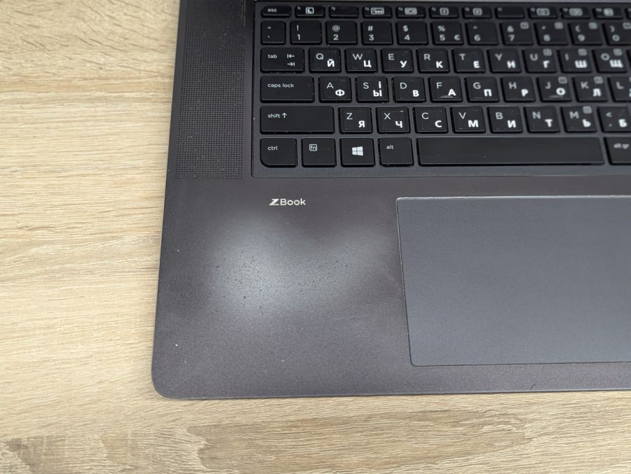 Уцінка! Ноутбук Б/В HP ZBook Studio G3, Intel Core i7-6700HQ, DDR4, SSD 512GB, NVIDIA Quadro M1000M, 15.6"