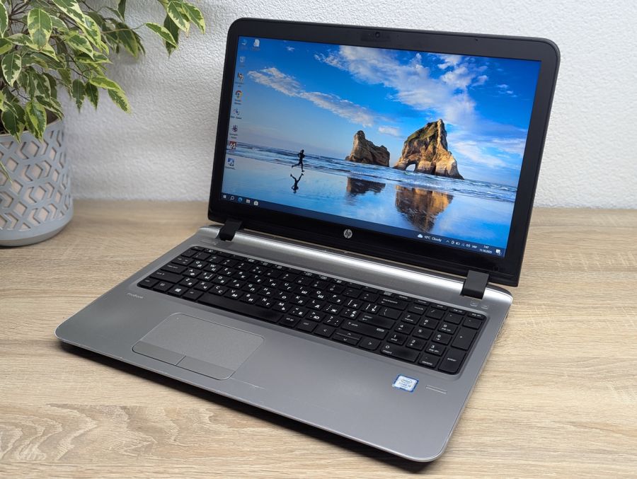 Уцінка! Ноутбук Б/В HP ProBook 450 G3, Intel Core i5-6200U, DDR3 8 GB, SSD 128GB, 15.6" Full HD