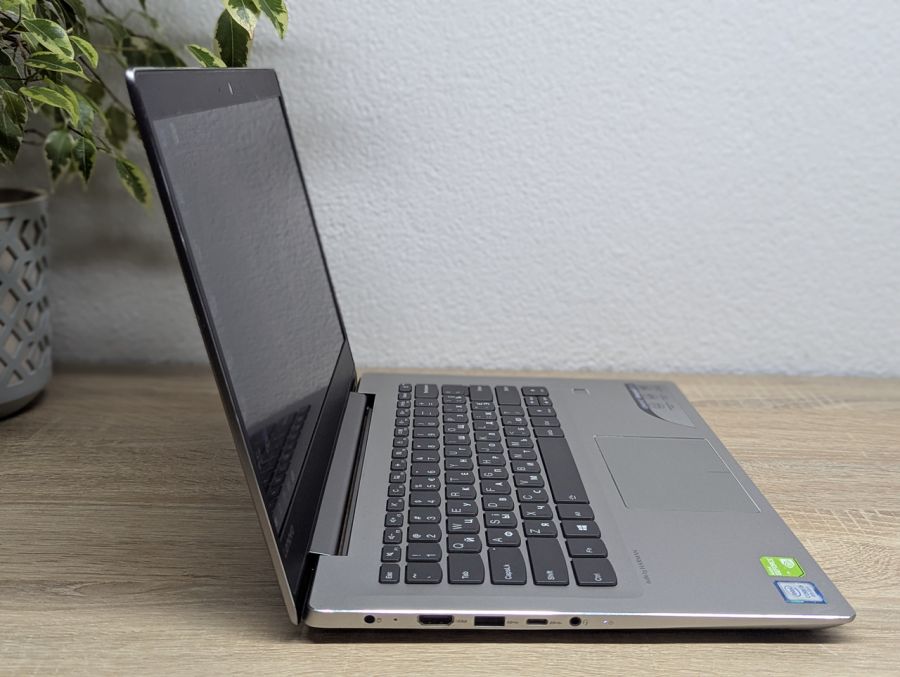 Ноутбук Б/В Lenovo IdeaPad 520S, Intel Core i5-8250U, DDR4 16 GB, SSD 128GB + SSD 500GB, NVIDIA GeForce 940MX 2Gb, 14" Full HD
