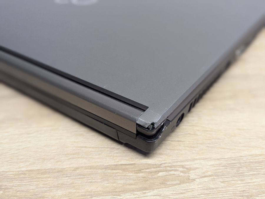 Уцінка! Ноутбук Б/В Fujitsu E756, Intel Core i5-6300U, DDR4 8 GB, SSD 256GB, 15.6" Full HD