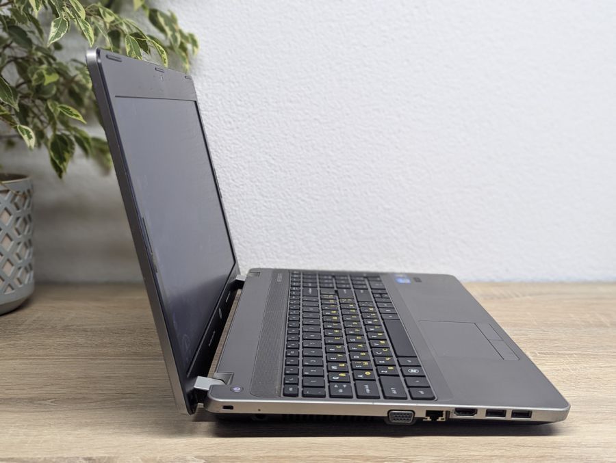 Уцінка! Ноутбук Б/В HP ProBook 4530S, Intel Core i5-2410M, DDR3 8 GB, SSD 128GB, 15.6" HD