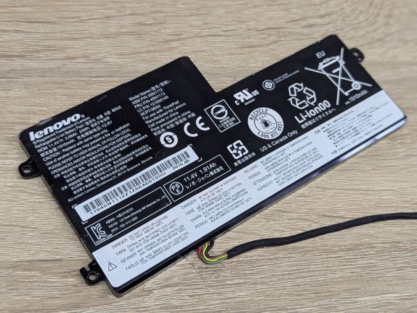 Б/В Оригінальна акумуляторна батарея Lenovo 45N1112 (45N1113)