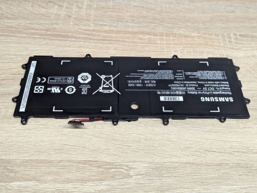 Б/В Оригінальна акумуляторна батарея Samsung 1588-3366