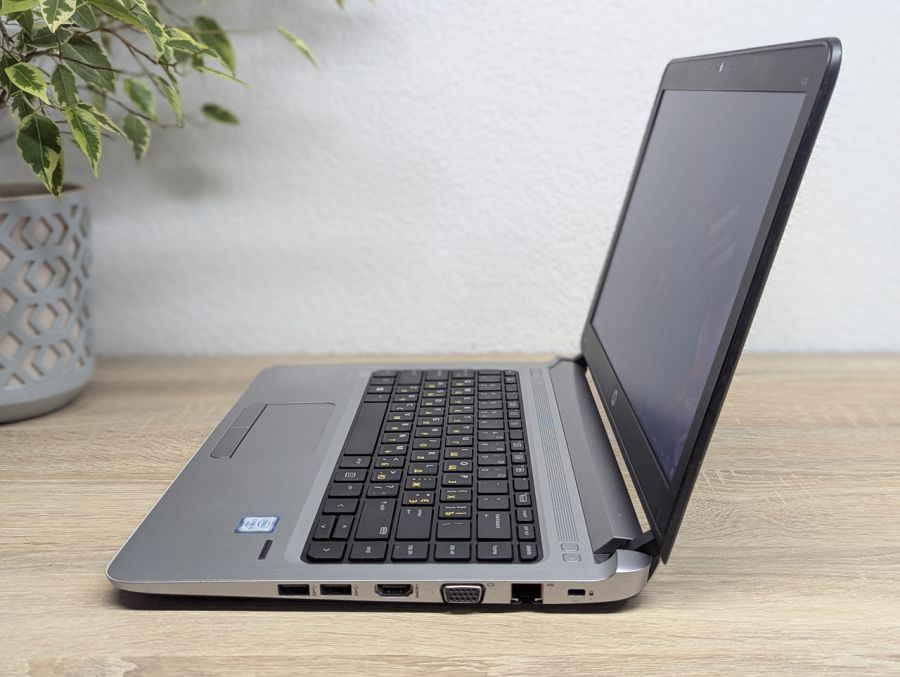 Ноутбук Б/В HP ProBook 430 G3, Intel Core i5-6200U, DDR3 8GB, SSD 128GB, 13.3" HD