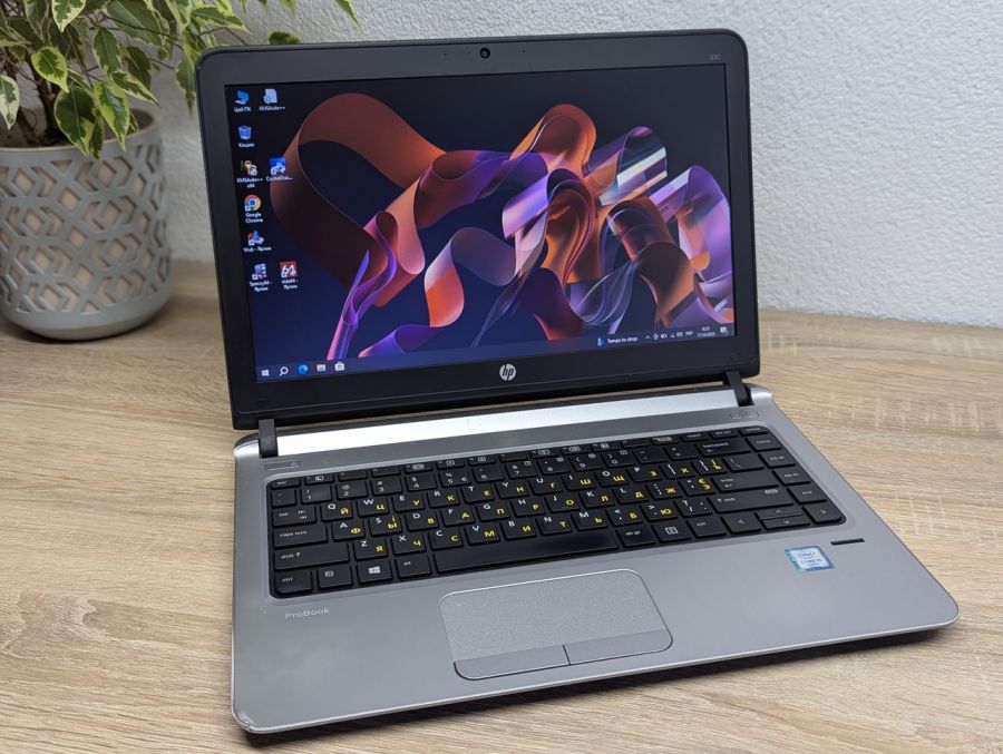 Ноутбук Б/В HP ProBook 430 G3, Intel Core i5-6200U, DDR3 8GB, SSD 128GB, 13.3" HD