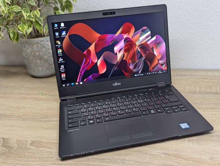 Ноутбук Б/В Fujitsu U747, Intel Core i5-6200U, DDR4 8GB, SSD 256GB, 14" Full HD