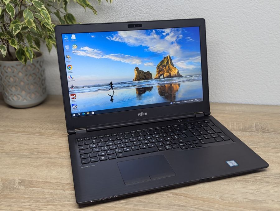 Ноутбук Б/В Fujitsu U759, Intel Core i5-8665U, DDR4 8 GB, SSD 256GB, 15.6" Full HD