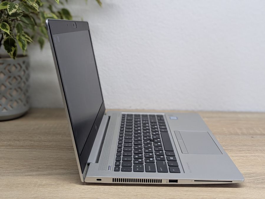 Уцінка! Ноутбук Б/В HP EliteBook 840 G5, Intel Core i5-7300U, DDR4 16 GB, SSD 256GB, 14" Full HD