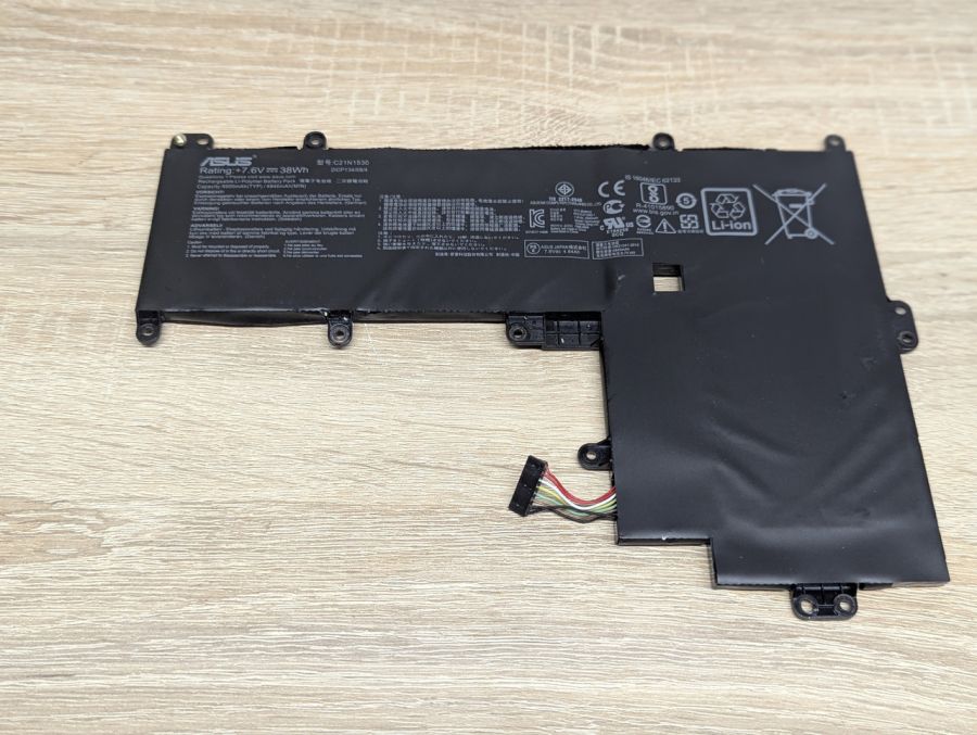 Б/В Оригінальна акумуляторна батарея Asus C21N1530