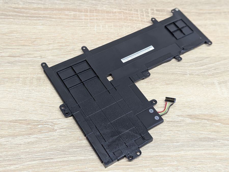 Б/В Оригінальна акумуляторна батарея Asus C21N1530