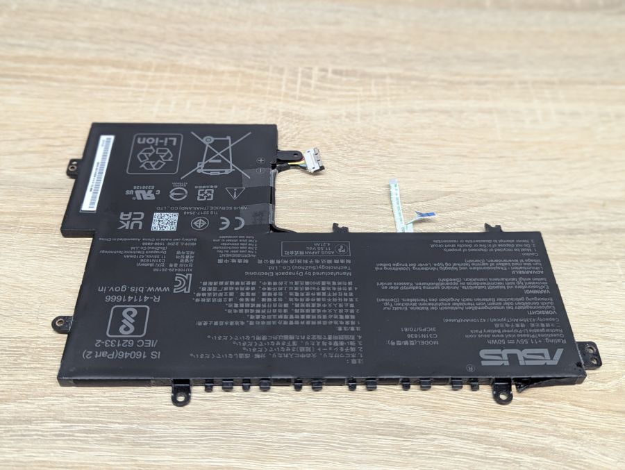 Б/В Оригінальна акумуляторна батарея Asus C31N1836