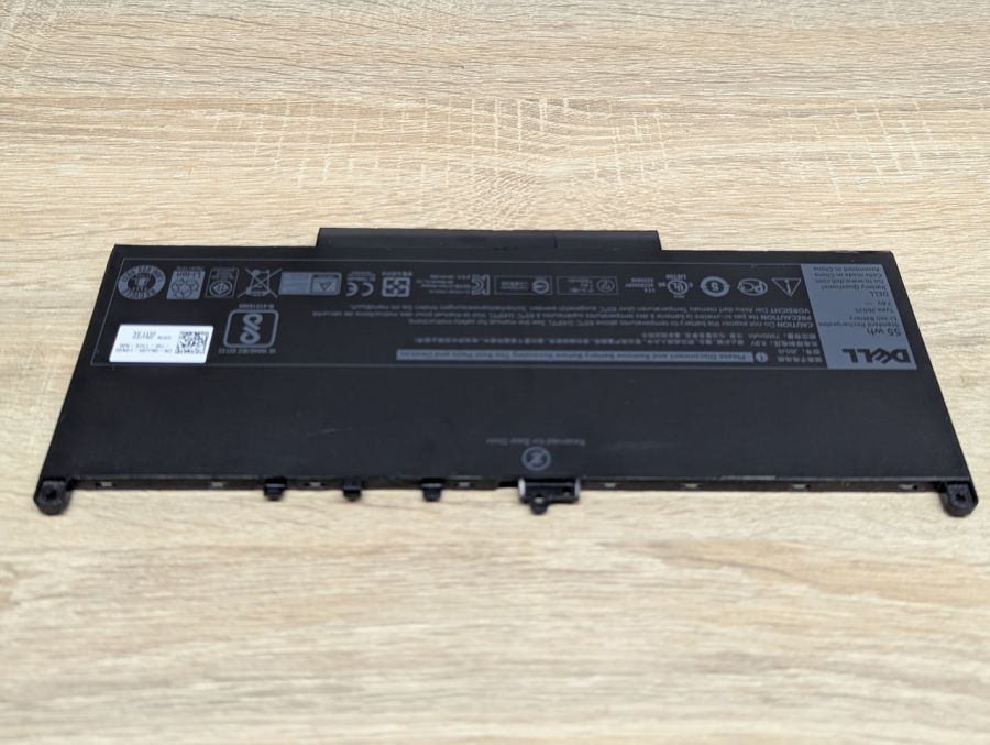 Б/В Оригінальна акумуляторна батарея Dell J60J5