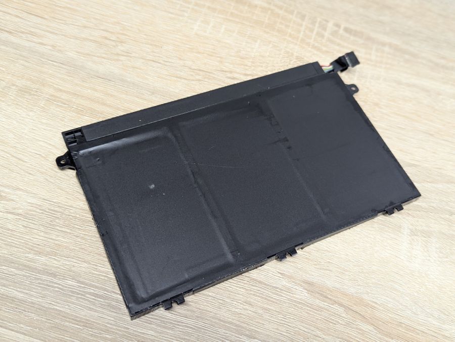 Б/В Акумуляторна батарея Lenovo L17M3P54