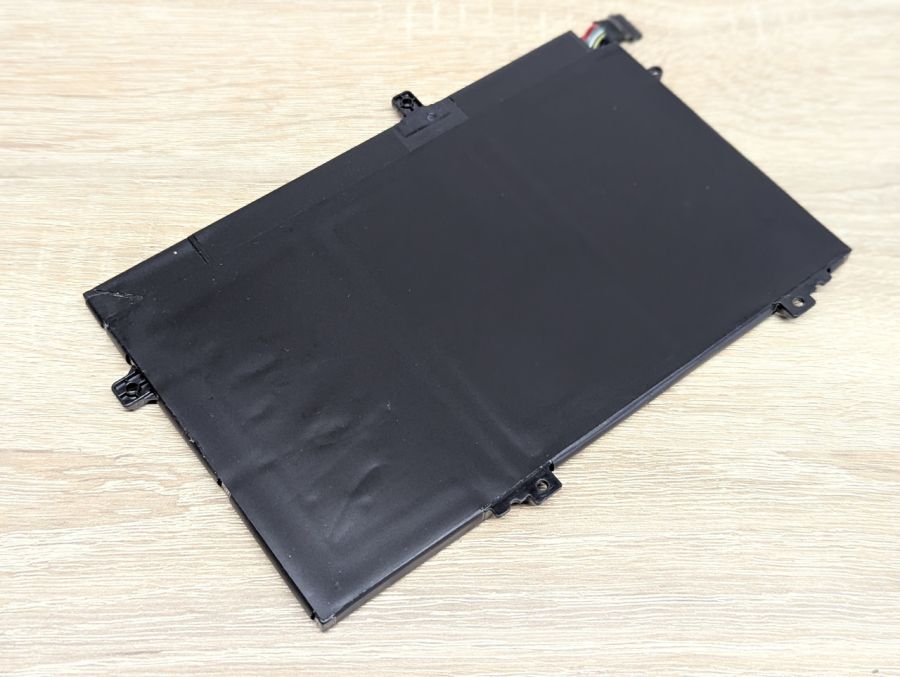 Б/В Акумуляторна батарея Lenovo L17C3P52 [ProductHub SKU L17C3P52-20]