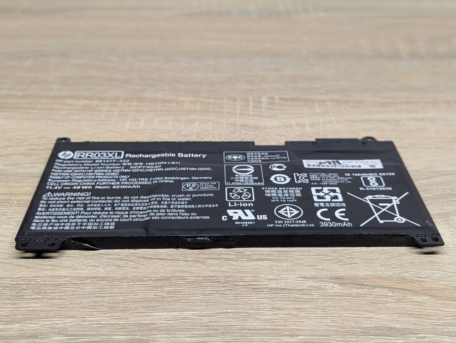 Б/В Оригінальна акумуляторна батарея HP RR03XL