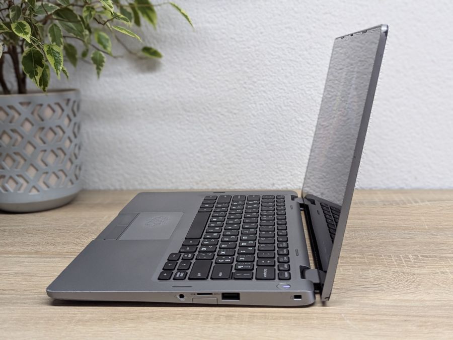 Уцінка! Ноутбук Б/В Dell Latitude 5310 2in 1, Intel Core i5-10210U, DDR4 16 GB, SSD 256GB, 14" Full HD Сенсор