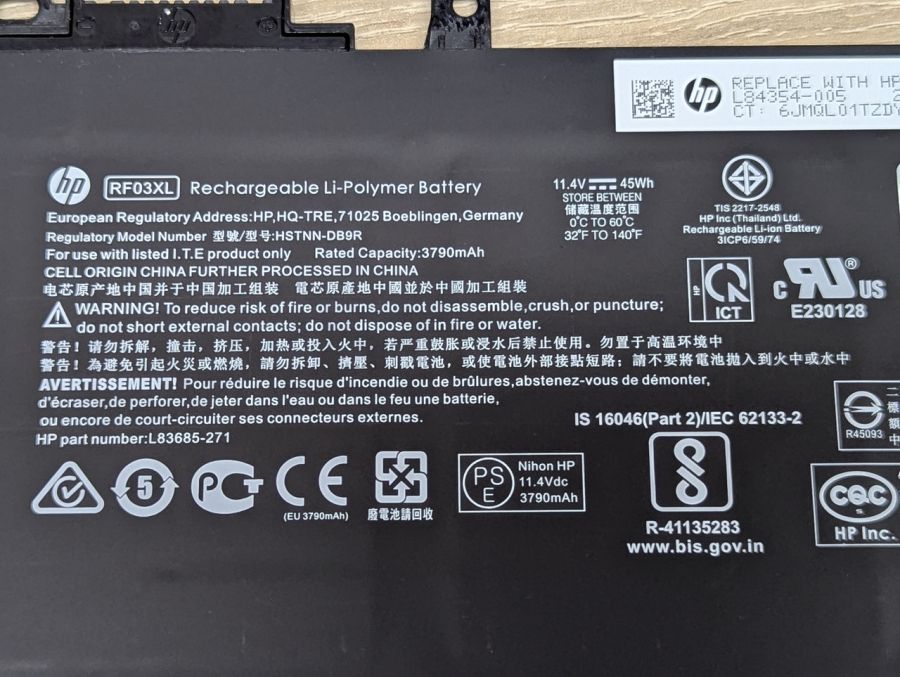 Б/В Оригінальна акумуляторна батарея HP RF03XL