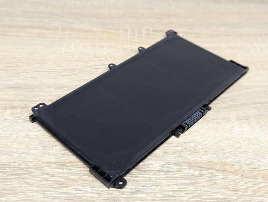 Б/В Оригінальна акумуляторна батарея HP HT03XL