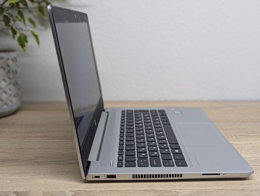 Уцінка! Ноутбук Б/В HP ProBook 430 G6, Intel Core i5-8265U, DDR4 16 GB, SSD 256GB, 13" Full HD