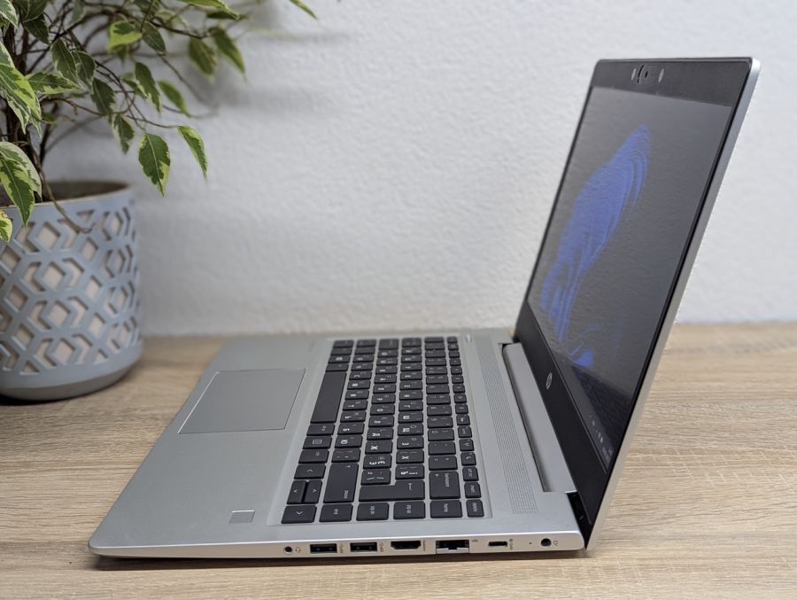 Уцінка! Ноутбук Б/В HP ProBook 445 G7, AMD Ryzen 5 4500U, DDR4 16 GB, SSD 256GB, AMD Radeon Graphics, 14" Full HD