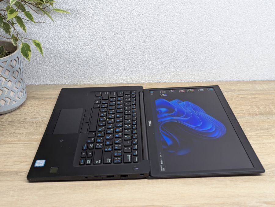 Ноутбук Б/В Dell Latitude 7480, Intel Core i5-6300U, DDR4 8 GB, SSD 128GB, 14" Full HD
