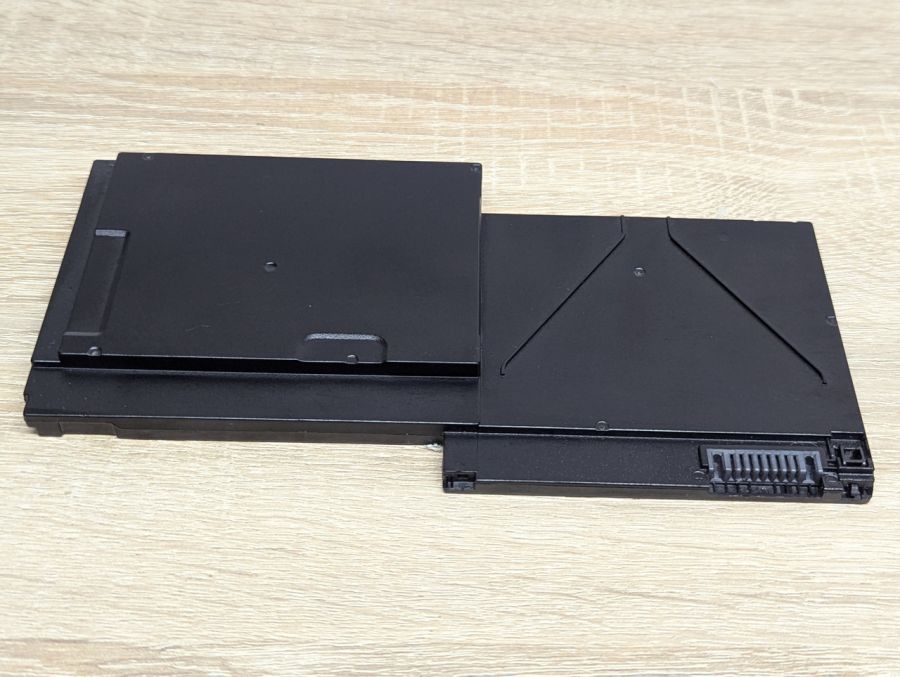 Б/В Оригінальна акумуляторна батарея HP SB03XL