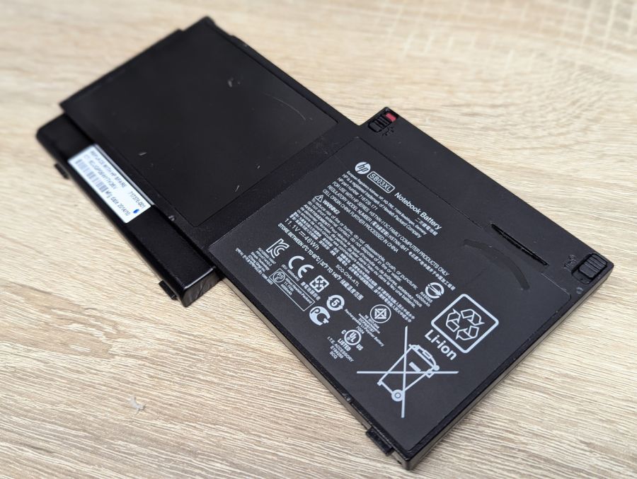 Б/В Оригінальна акумуляторна батарея HP SB03XL