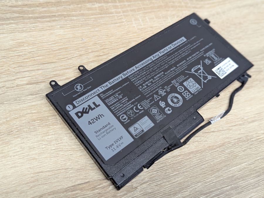 Б/В Оригінальна акумуляторна батарея Dell 1V1XF