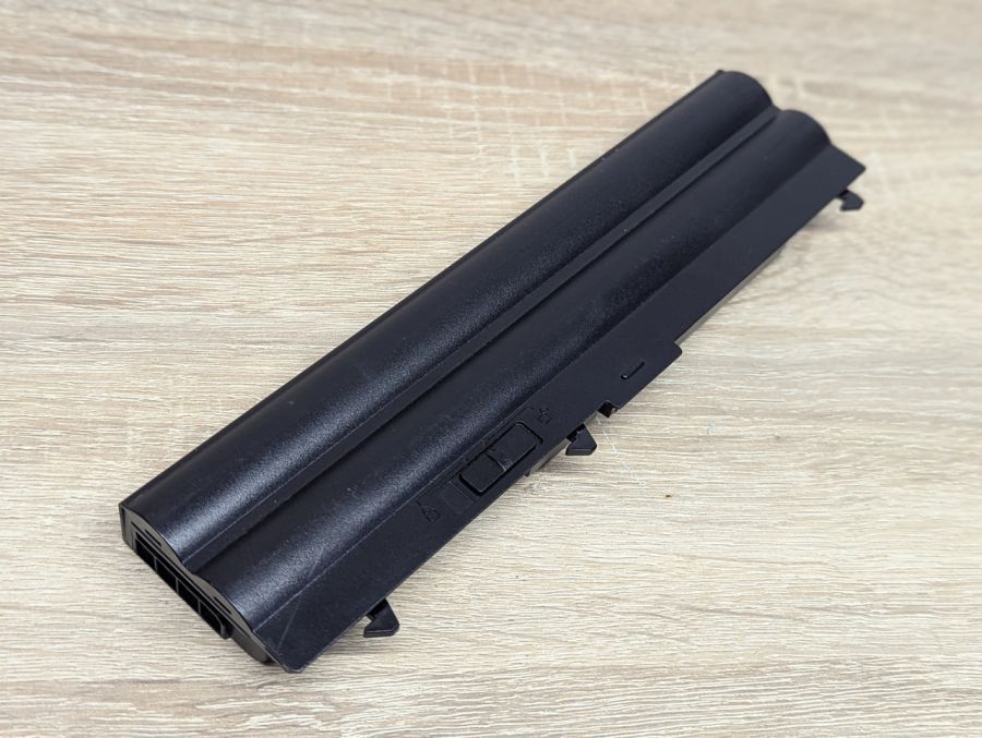 Б/В Оригінальна акумуляторна батарея Lenovo 42T4791 (42T4790) [ProductHub SKU 42T4791]