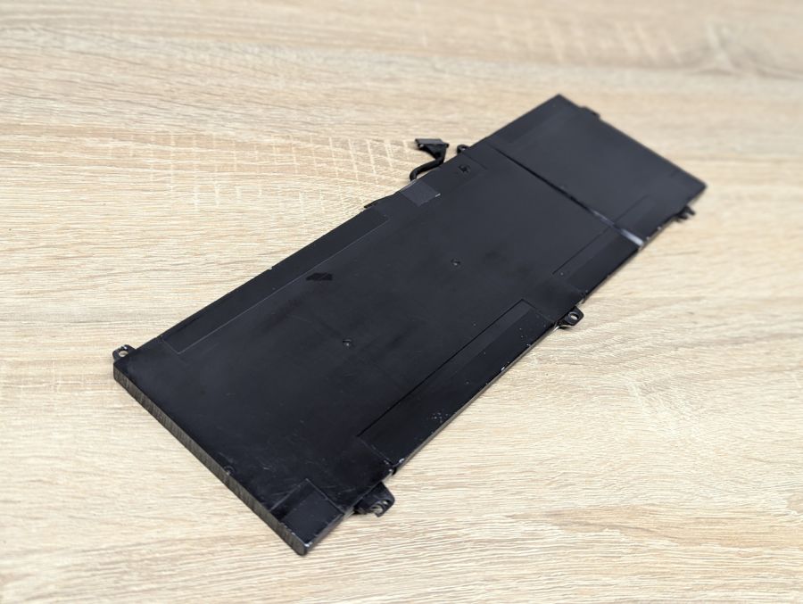 Б/В Оригінальна акумуляторна батарея HP ZO04XL
