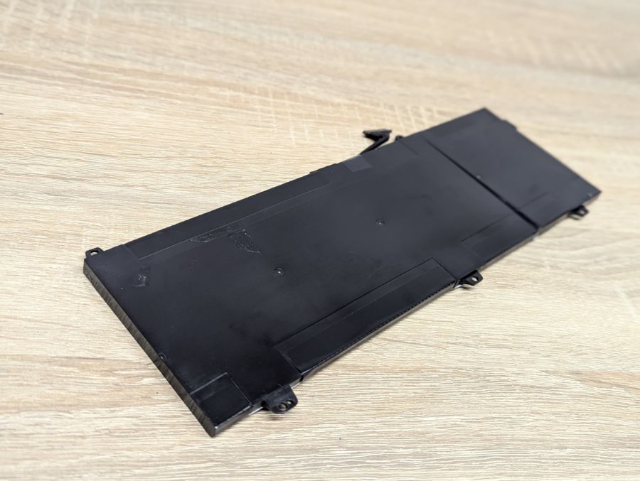 Б/В Оригінальна акумуляторна батарея HP ZO04XL