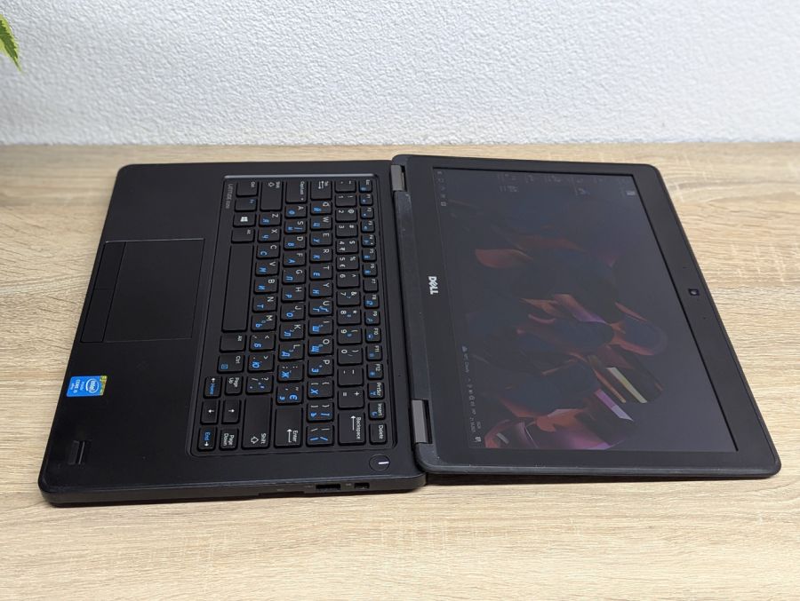 Уцінка! Ноутбук Б/В Dell Latitude E5250, Intel Core i5-5300U, DDR4 8 GB, SSD 128GB, 12.5" HD