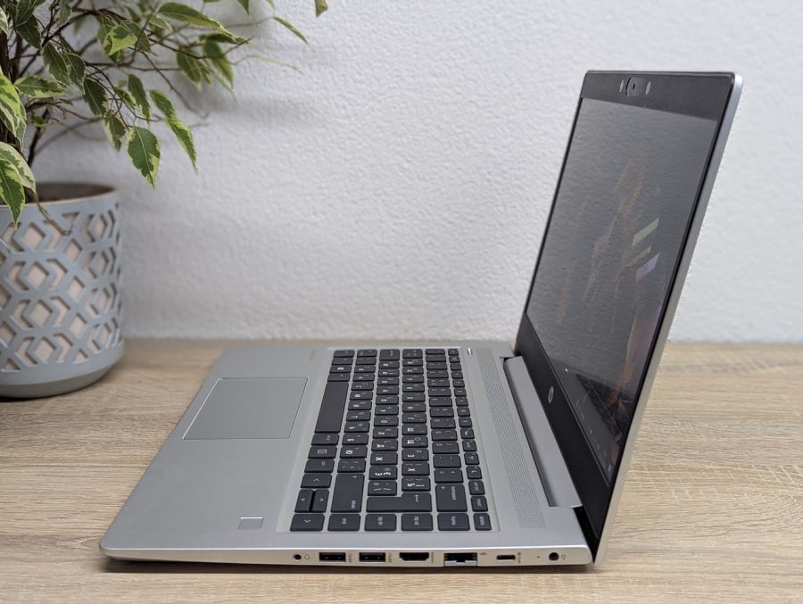 Уцінка! Ноутбук Б/В HP ProBook 445 G7, AMD Ryzen 5 4500U, DDR4 8 GB, SSD 128GB, AMD Radeon Graphics, 14" Full HD