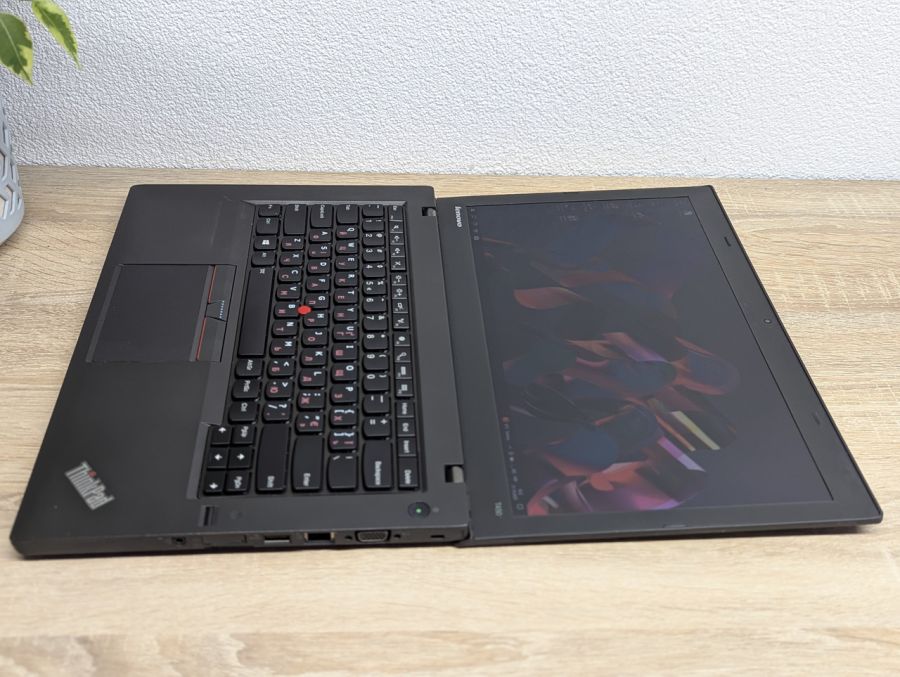 Уцінка! Ноутбук Б/В Lenovo ThinkPad T450, Intel Core i5-5300U, DDR3 8 GB, SSD 128GB, 14" HD
