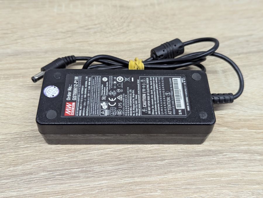 Б/В Блок живлення Mean Well 60W, 12V,5A/5.5x2.5