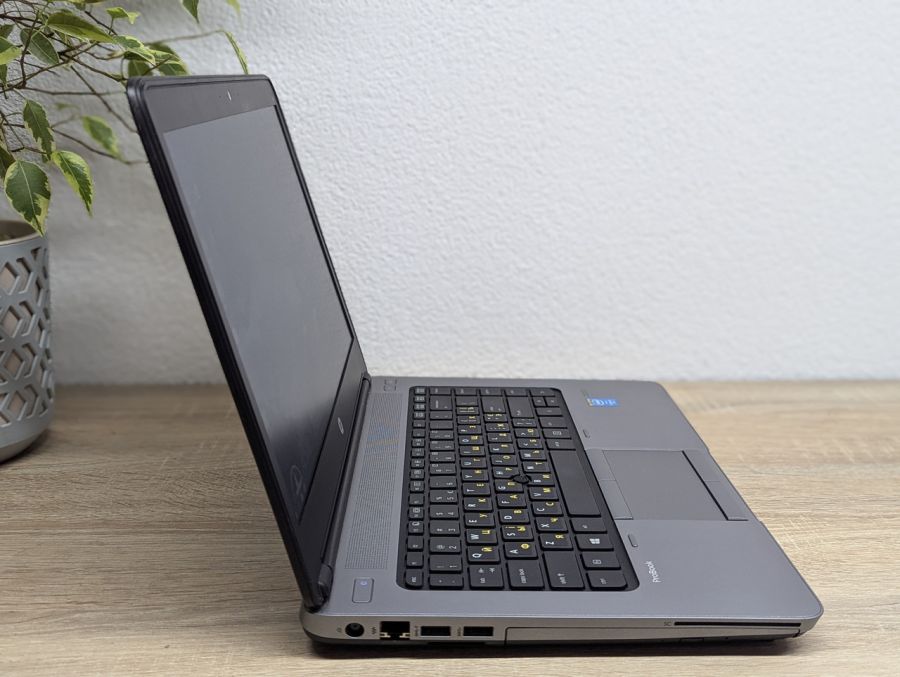 Уцінка! Ноутбук Б/В HP ProBook 640 G1, Intel Core i5-4300M, DDR3 8 GB, SSD 128GB, 14" HD