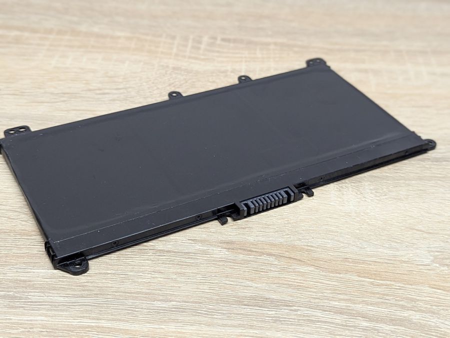 Б/В Оригінальна акумуляторна батарея HP HT03XL