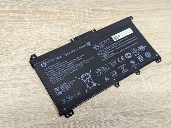 Б/В Оригінальна акумуляторна батарея HP HT03XL