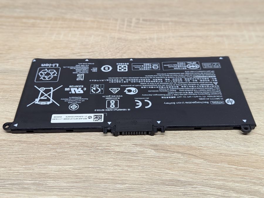 Б/В Оригінальна акумуляторна батарея HP HT03XL