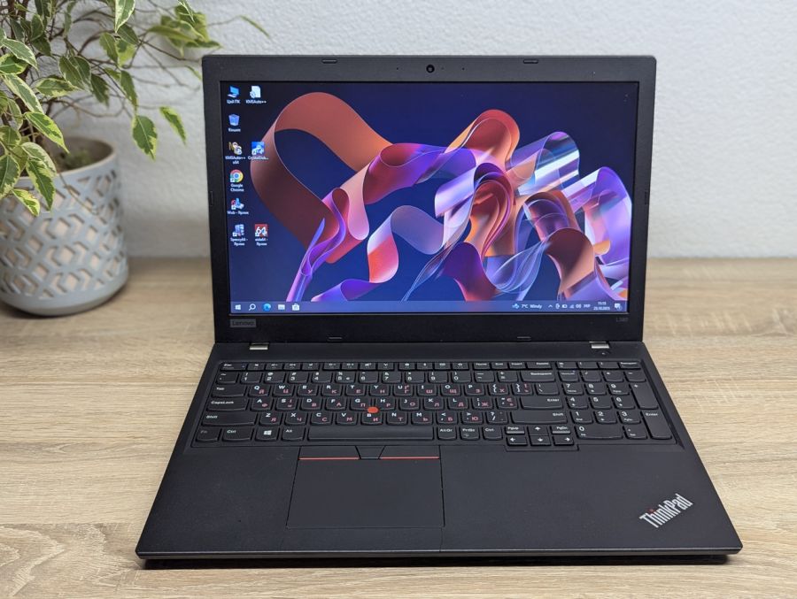 Уцінка! Ноутбук Б/В Lenovo ThinkPad L580, Intel Core i5-8350U, DDR4 8 GB, SSD 128GB, 15.6" UHD