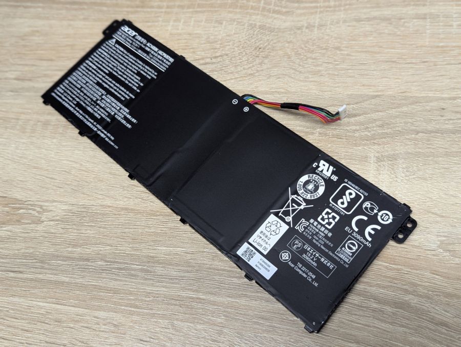 Б/В Оригінальна акумуляторна батарея Acer AC14B8K