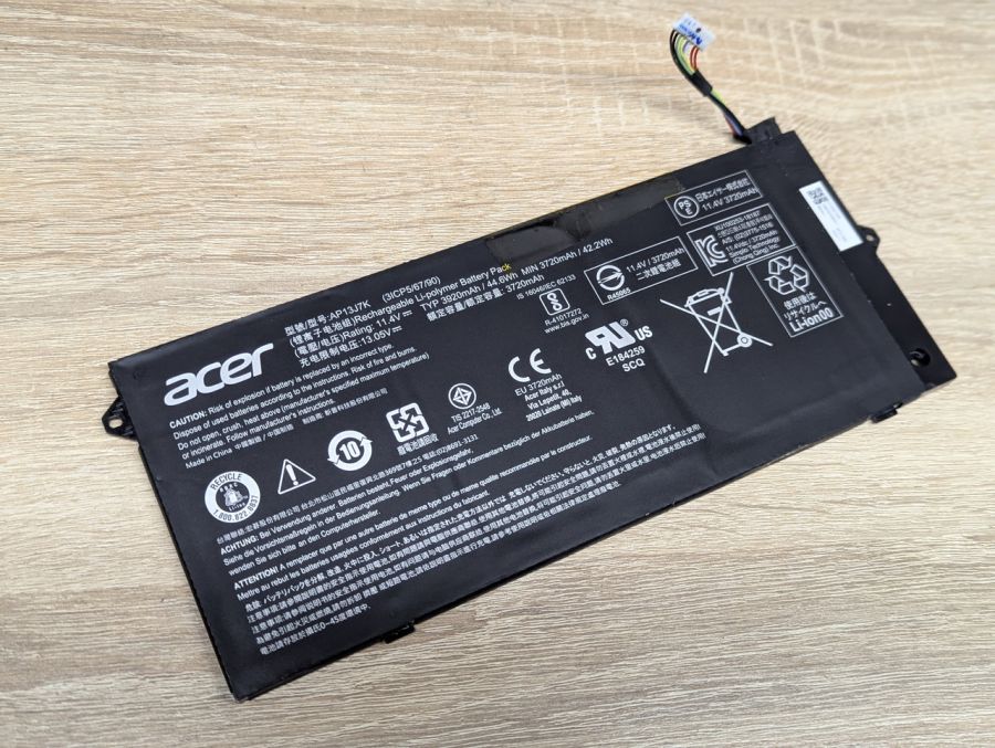 Б/В Оригінальна акумуляторна батарея Acer AP13J7K