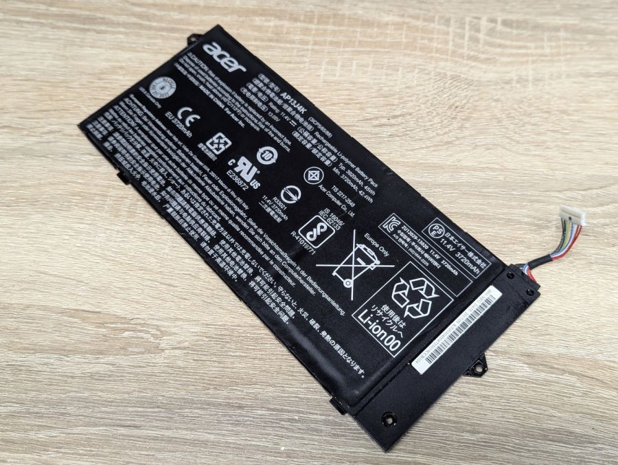 Б/В Оригінальна акумуляторна батарея Acer AP13J4K