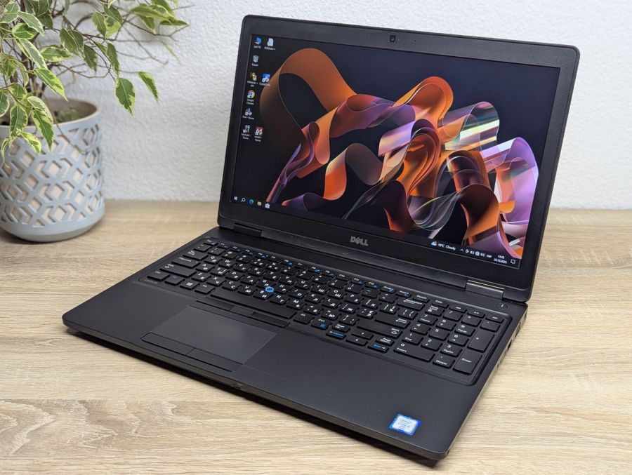 Ноутбук Б/В Dell Latitude 5580, Intel Core i5-6300U, DDR4 8GB, SSD 256GB, 15.6" Full HD