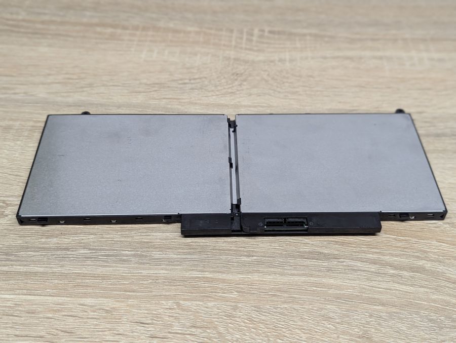 Б/В Оригінальна акумуляторна батарея Dell G5M10