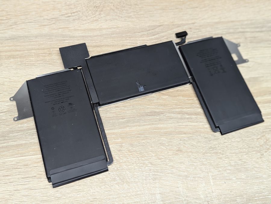 Б/В Оригінальний акумулятор Apple A2389