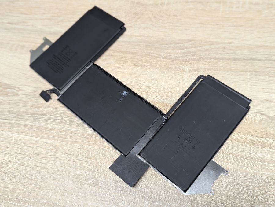 Б/В Оригінальний акумулятор Apple A2389