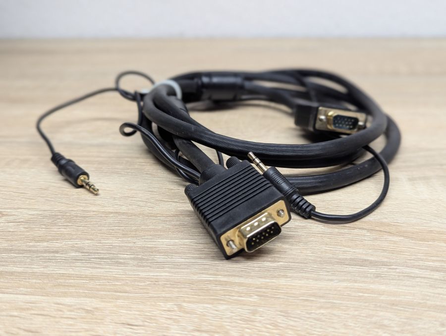 Б/В Кабель 2 VGA + 2 аудіо 3,5 мм