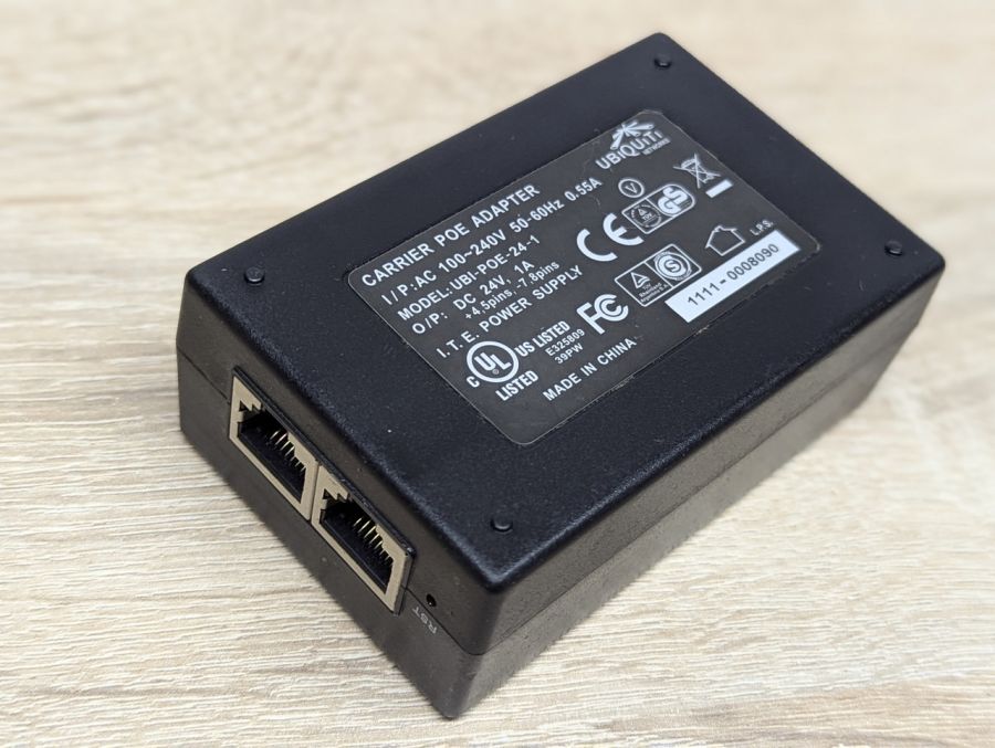 PoE-адаптер Ubiquiti POE-24-1-12W. Б/В