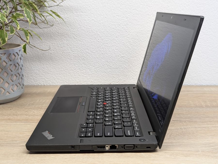 Ноутбук Б/В Lenovo ThinkPad T450, Intel Core i5-5200U, DDR3 8GB, SSD 128GB, 14" Full HD